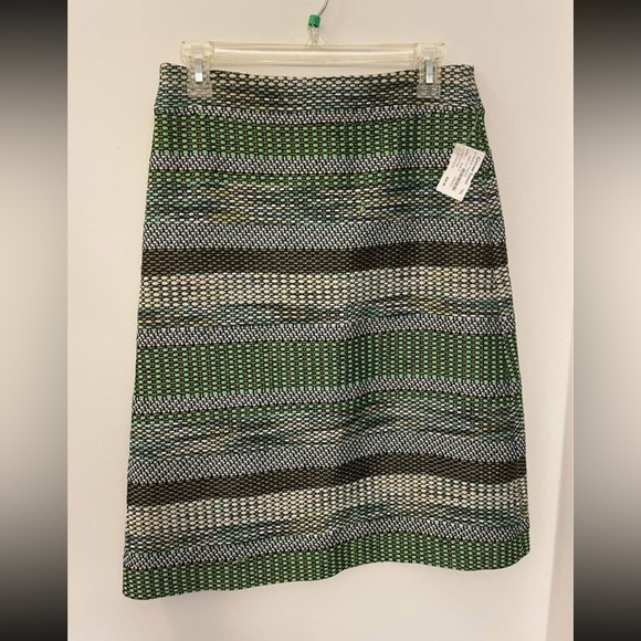 Green and Black Patterned Women's Skirt - Picture 1 of 4